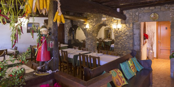 Can Mascort, restaurant, ctra. dels Àngels