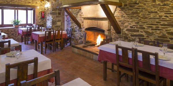 Can Mascort, restaurant, ctra. dels Àngels