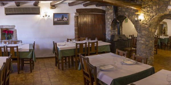 Panoràmica del menjador de l’entrada de Can Mascort